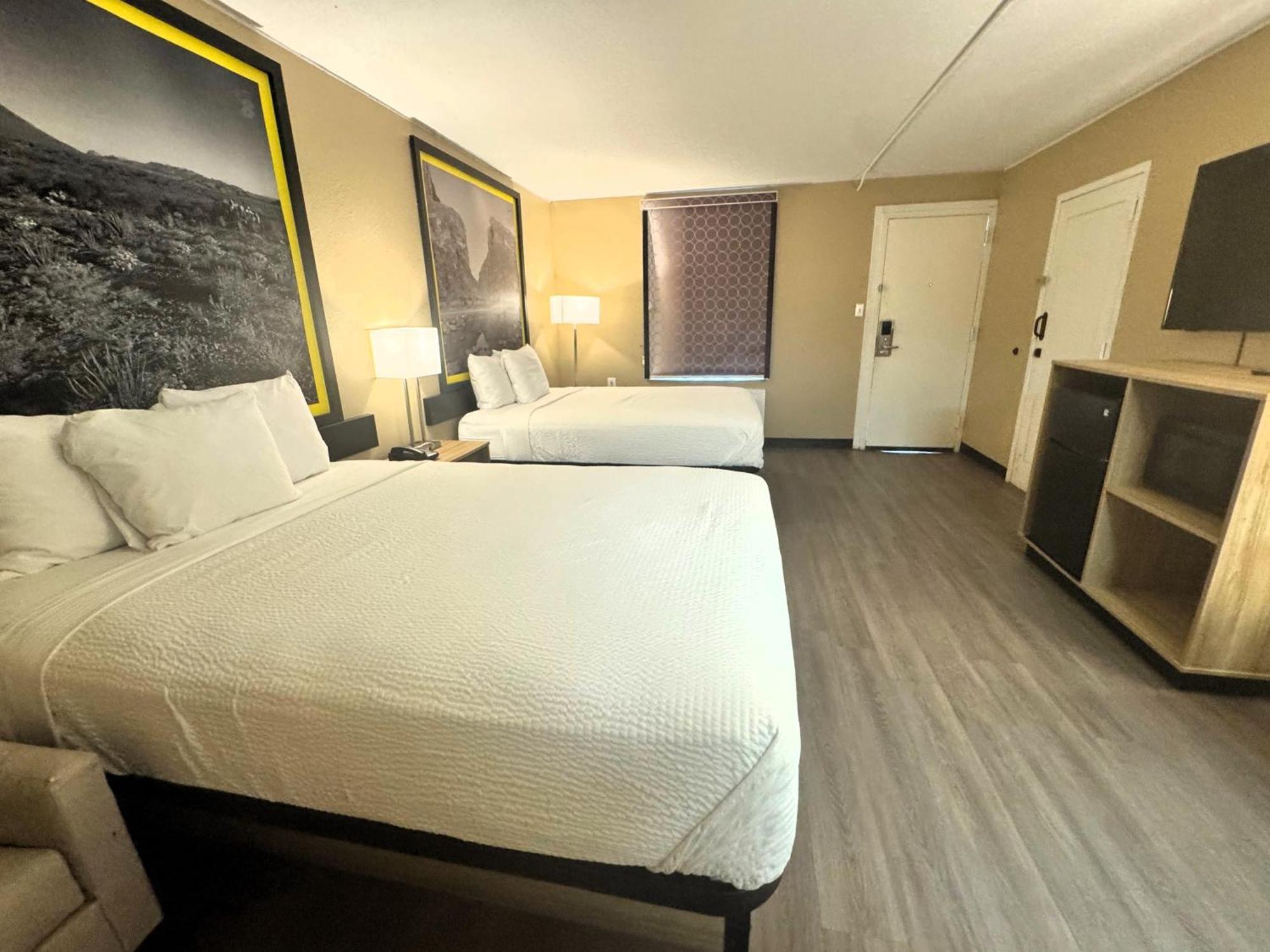 Отель Super 8 By Wyndham Corpus Christi Airport Экстерьер фото
