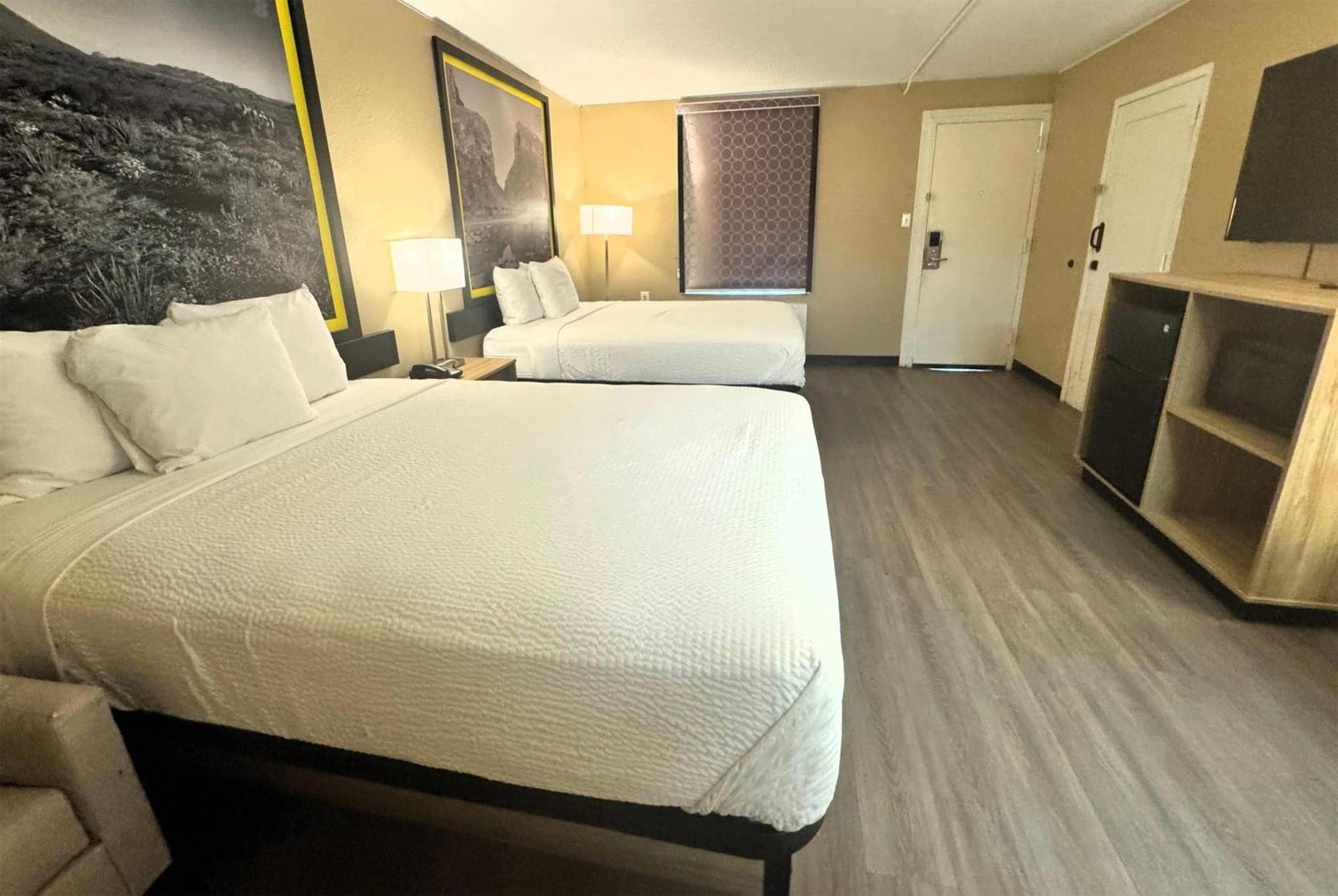 Отель Super 8 By Wyndham Corpus Christi Airport Экстерьер фото